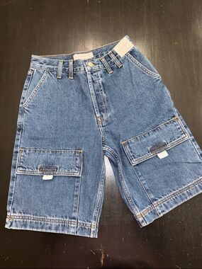 TOPSHOP denim jeans. size US 4. NEW with tags.